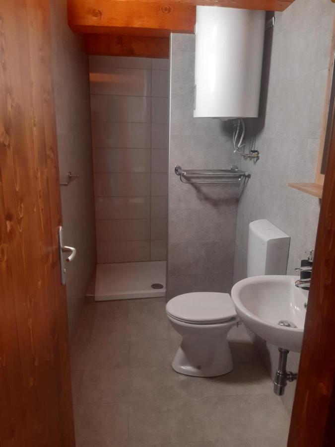 Hisa Vojko Apartment โคบาริด ภายนอก รูปภาพ