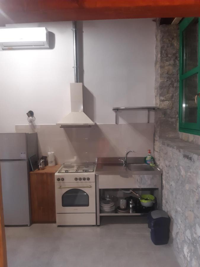 Hisa Vojko Apartment โคบาริด ภายนอก รูปภาพ